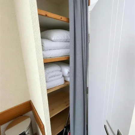- Inout - 5 Beds Flat C-f4 Apartment *