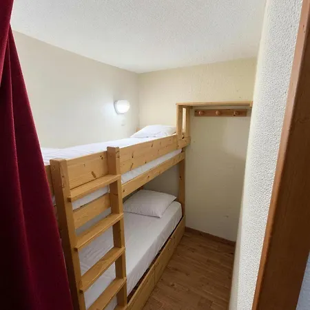 - Inout - 5 Beds Flat C-f4 *